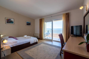 Pansion Epetium, Split